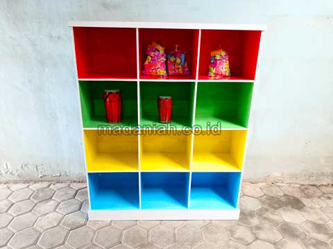 Pabrik Lemari Loker Kayu PAUD TK Jepara