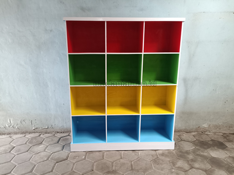 Pabrik Lemari Loker Kayu PAUD TK Rembang