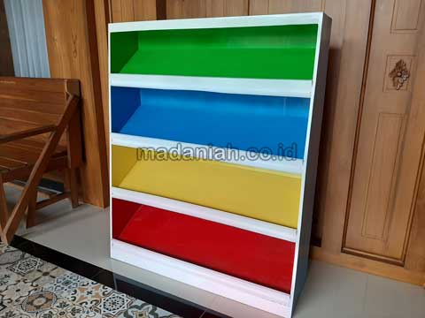 Produsen Lemari Loker Rak Kayu PAUD TK Demak