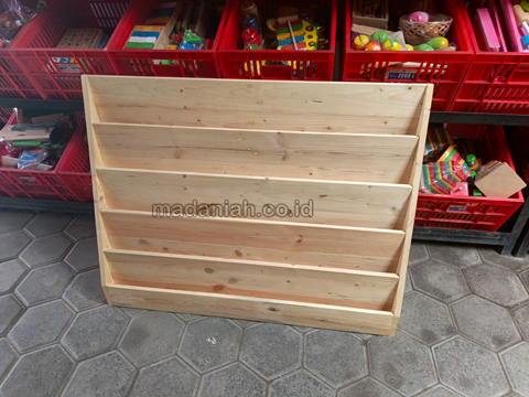 Produsen Lemari Loker Rak Kayu PAUD TK Pekalongan