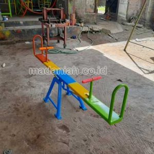 Produsen Mainan Jungkitan Anak TK Klungkung Bali