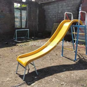 Produsen Mainan Perosotan Fiber Anak TK Gamping Yogyakarta