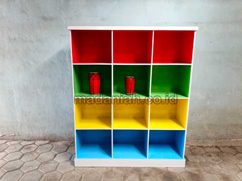 Jual Murah Lemari Loker Kayu PAUD TK Bengkayang