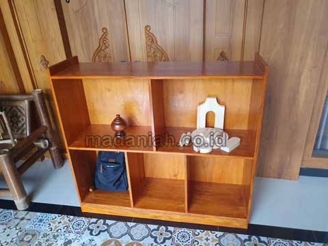 Jual Murah Lemari Loker Kayu PAUD TK Halmahera Barat