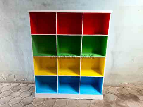 Jual Murah Lemari Loker Kayu PAUD TK Paser