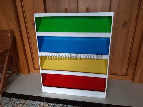 Jual Murah Lemari Loker Rak Kayu PAUD TK Bintan