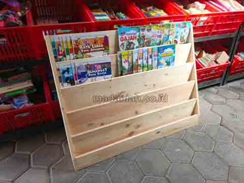 Jual Murah Lemari Loker Rak Kayu PAUD TK Minahasa Tenggara