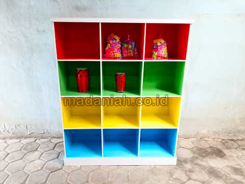 Pabrik Lemari Loker Kayu PAUD TK Mamberamo Raya