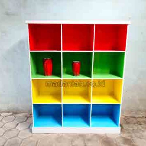 Pabrik Lemari Loker Kayu PAUD TK Paniai