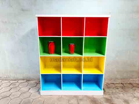 Pabrik Lemari Loker Kayu PAUD TK Paniai
