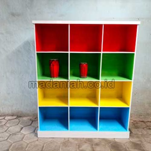 Pabrik Lemari Loker Kayu PAUD TK Tarakan