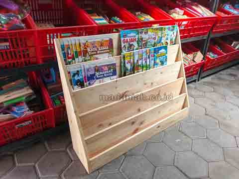 Pabrik Lemari Loker Rak Kayu PAUD TK Kota Tomohon