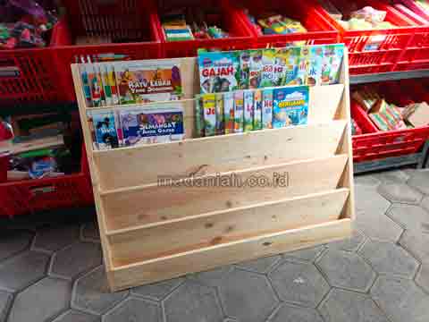 Pabrik Lemari Loker Rak Kayu PAUD TK Toba