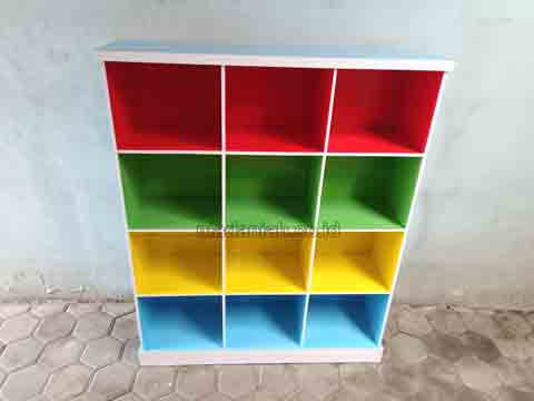 Produsen Lemari Loker Kayu PAUD TK Mamasa