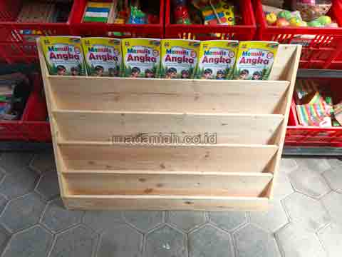 Produsen Lemari Loker Rak Kayu PAUD TK Lombok Timur