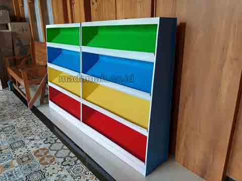 Produsen Lemari Loker Rak Kayu PAUD TK Minahasa