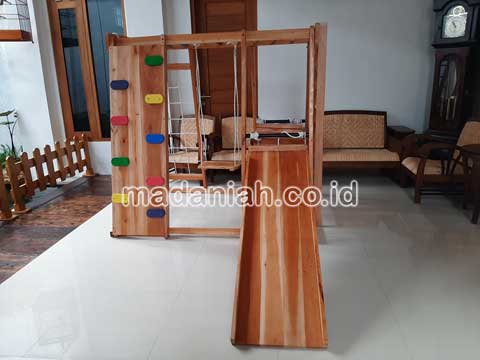 Jual Murah Playground Kayu Brakiasi Banjarnegara