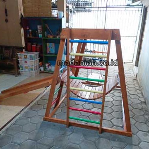 Jual Murah Playground Kayu Brakiasi Keerom