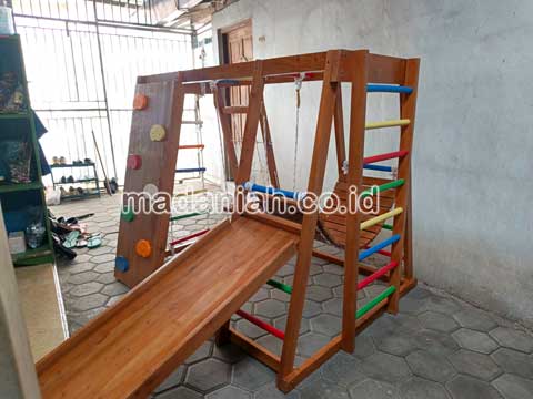 Jual Murah Playground Kayu Brakiasi Landak