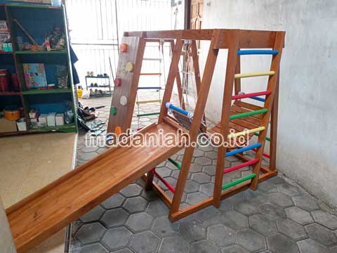 Jual Murah Playground Kayu Brakiasi Way Kanan