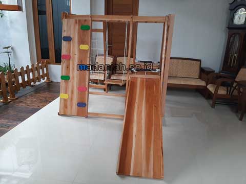 Jual Playground Kayu Brakiasi Alor