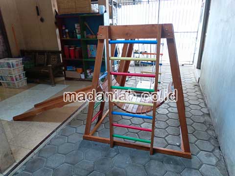 Jual Playground Kayu Brakiasi Balikpapan Berkualitas