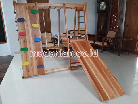 Jual Playground Kayu Brakiasi Barito Utara