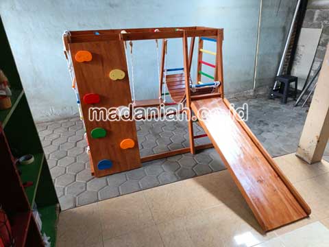 Jual Playground Kayu Brakiasi Bekasi Berkualitas