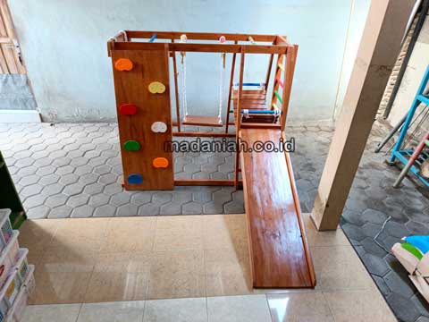 Jual Playground Kayu Brakiasi Belitung Timur