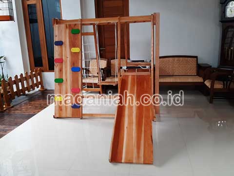 Jual Playground Kayu Brakiasi Bojonegoro