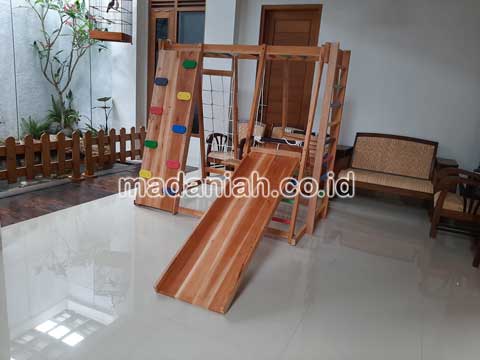 Jual Playground Kayu Brakiasi Garut