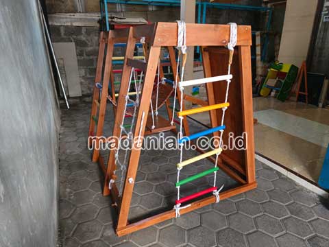 Jual Playground Kayu Brakiasi Hulu Sungai Utara Murah