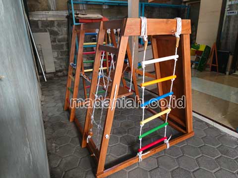 Jual Playground Kayu Brakiasi Jakarta Utara Berkualitas