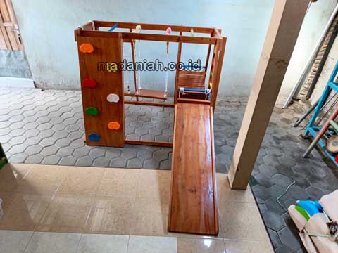 Jual Playground Kayu Brakiasi Jayapura Harga Murah