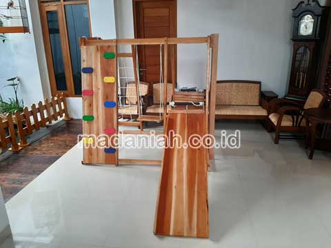 Jual Playground Kayu Brakiasi Jember