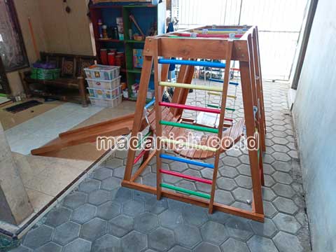 Jual Playground Kayu Brakiasi Kota Surakarta Harga Murah