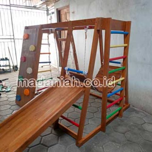 Jual Playground Kayu Brakiasi Kubu Raya
