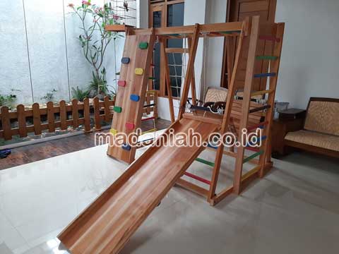 Jual Playground Kayu Brakiasi Kuningan