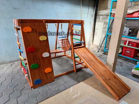 Jual Playground Kayu Brakiasi Kupang