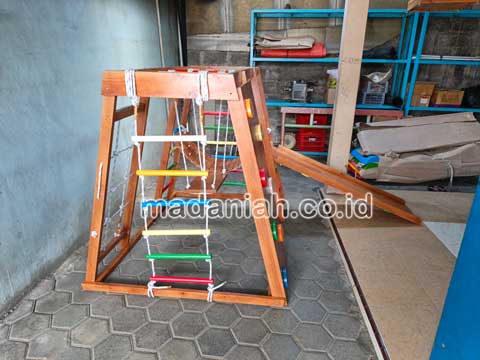 Jual Playground Kayu Brakiasi Lamongan Harga Murah