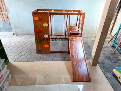 Jual Playground Kayu Brakiasi Mimika