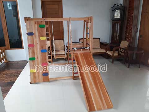 Jual Playground Kayu Brakiasi Nganjuk