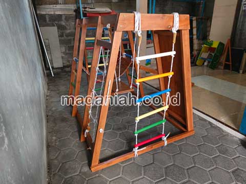 Jual Playground Kayu Brakiasi Samarinda Harga Murah