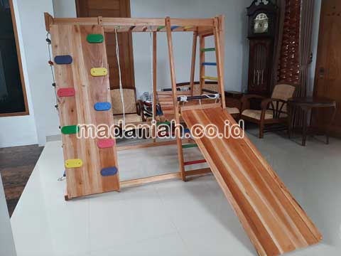 Jual Playground Kayu Brakiasi Samarinda