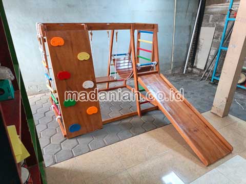 Jual Playground Kayu Brakiasi Sambas Berkualitas