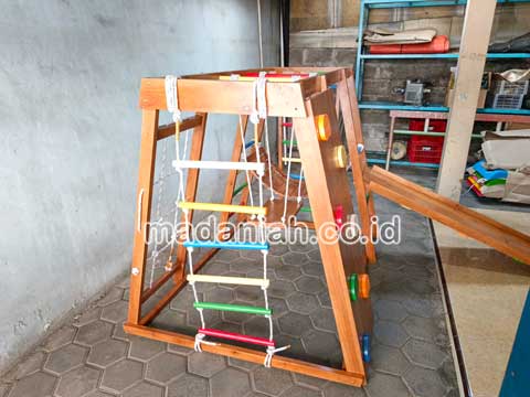 Jual Playground Kayu Brakiasi Sukamara Harga Murah