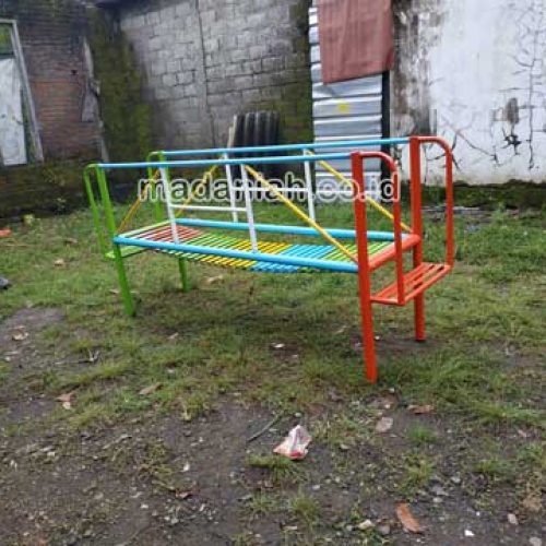 Produsen Mainan Jembatan Rantai Goyang Anak TK Klungkung