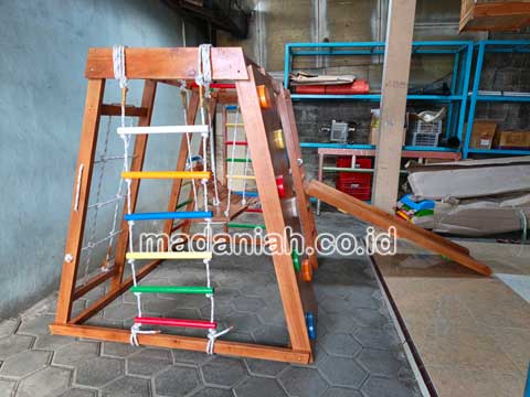 Produsen Playground Kayu Brakiasi Aceh Barat Daya Terdekat