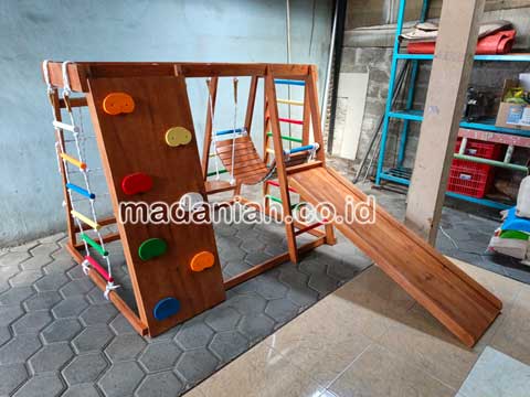 Produsen Playground Kayu Brakiasi Bontang