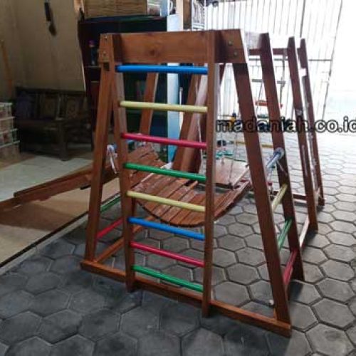 Produsen Playground Kayu Brakiasi Ende